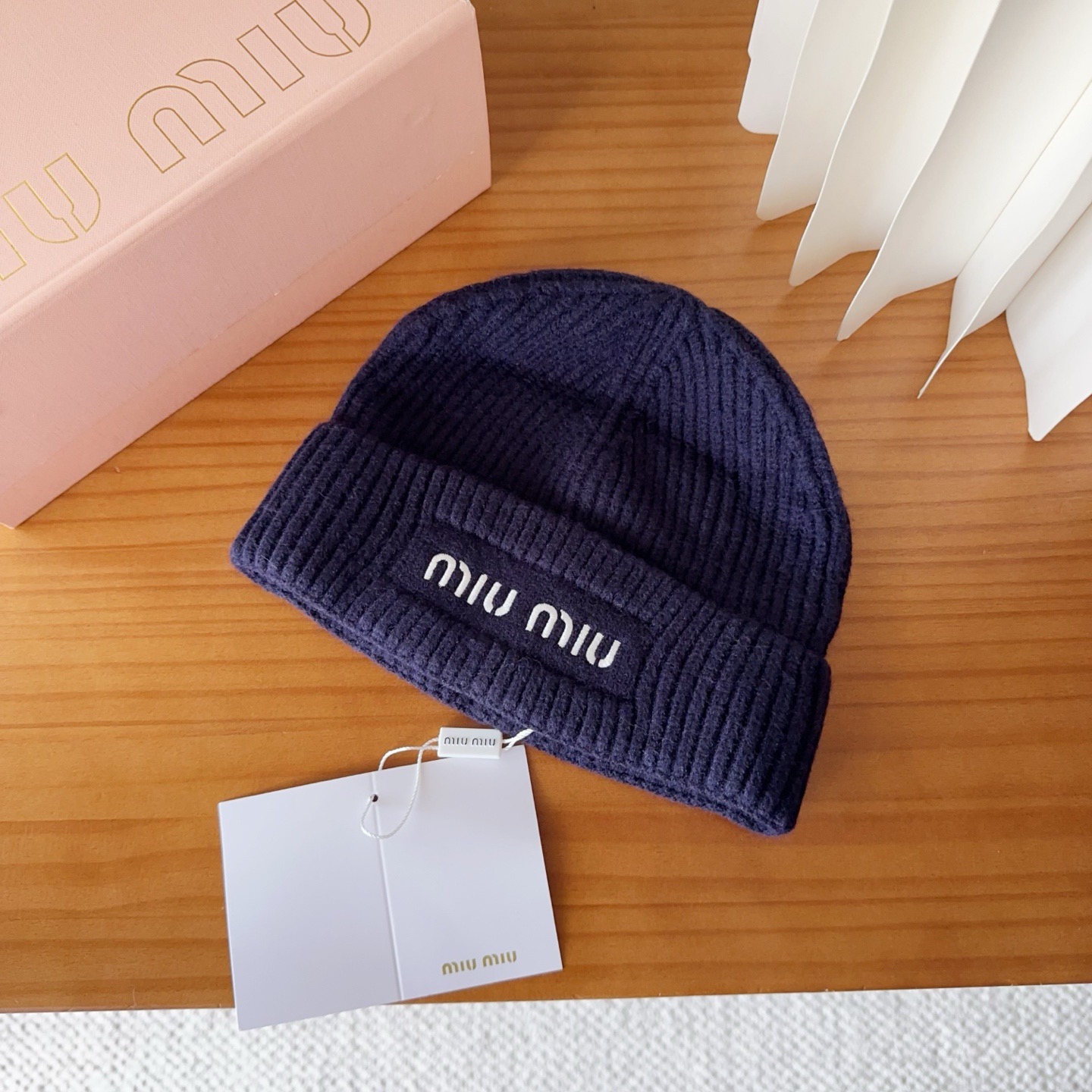 MIUMIU