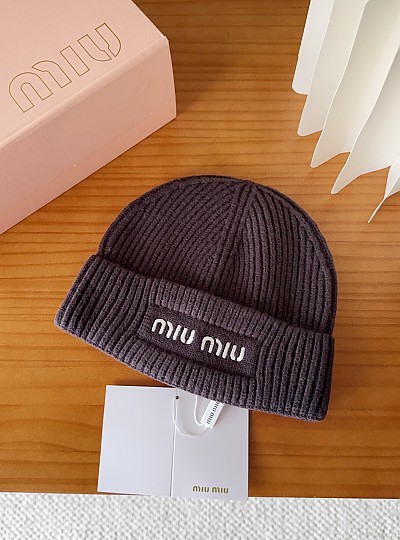 MIUMIU