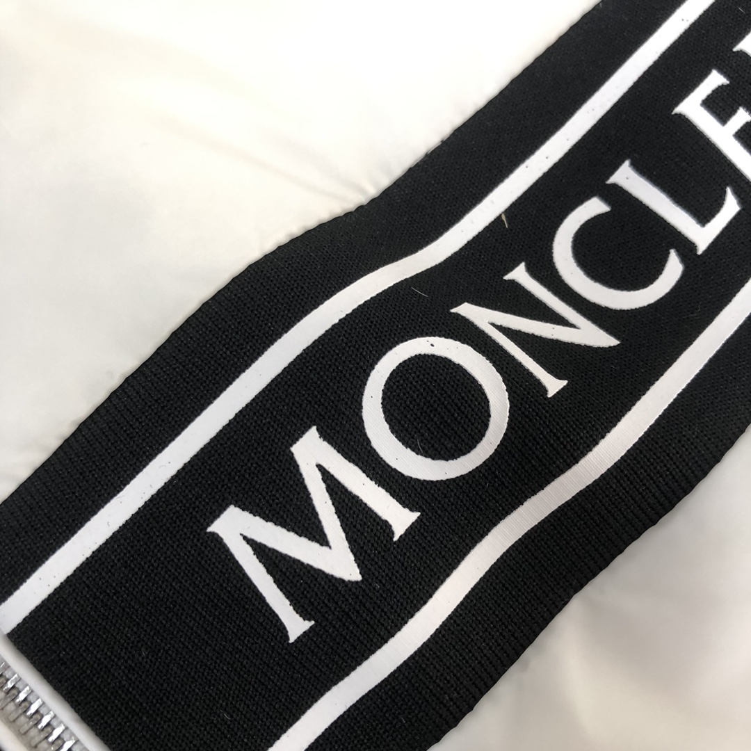 MONCLER