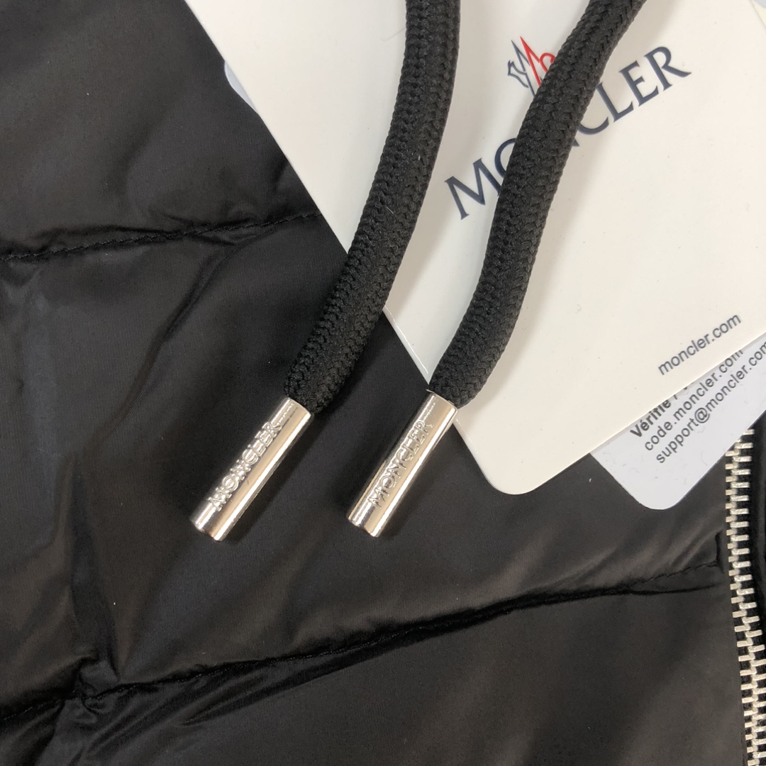MONCLER