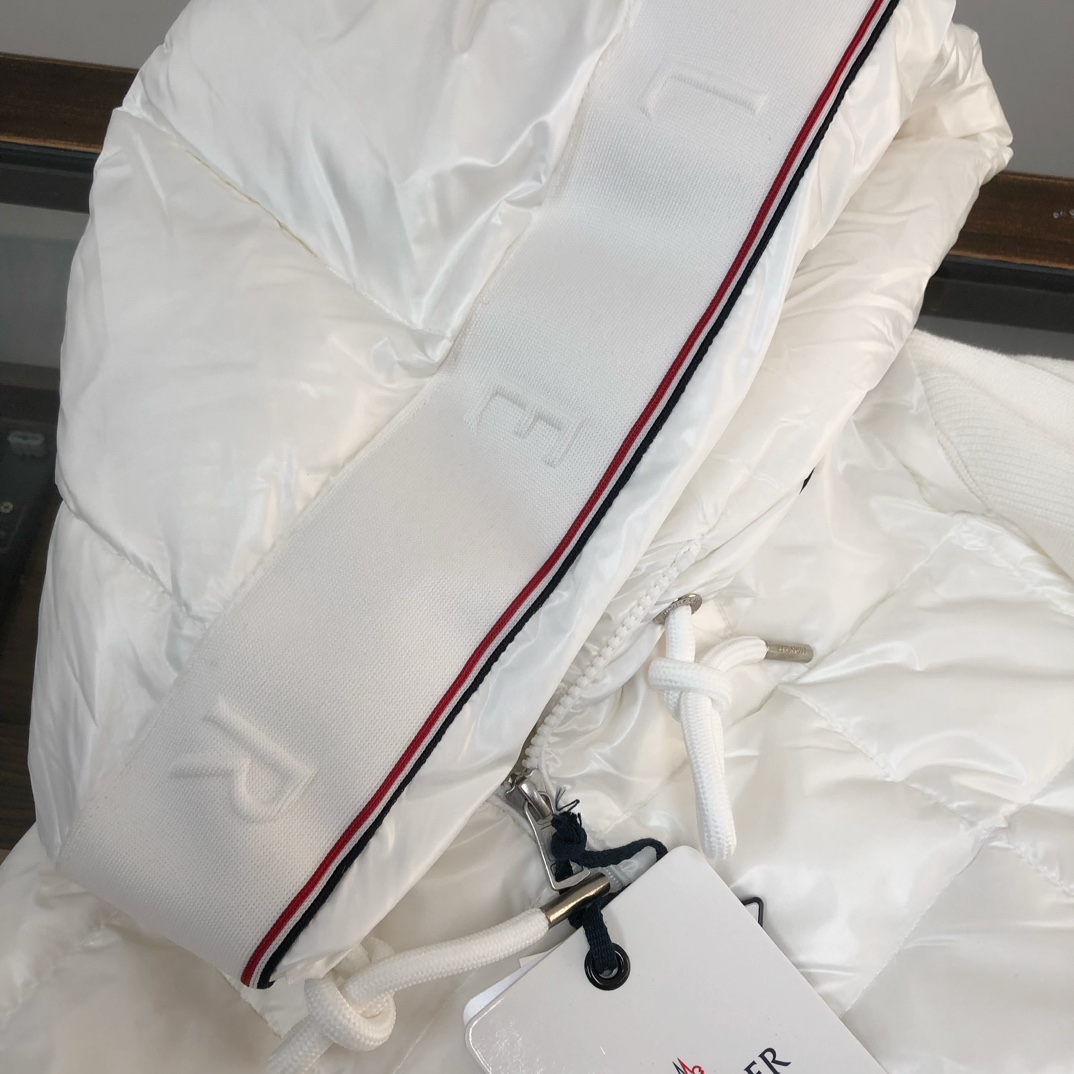 MONCLER
