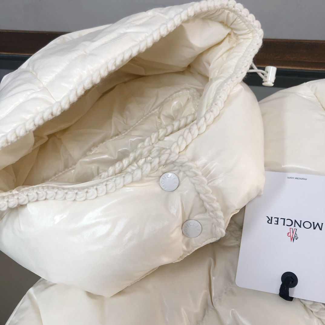 MONCLER