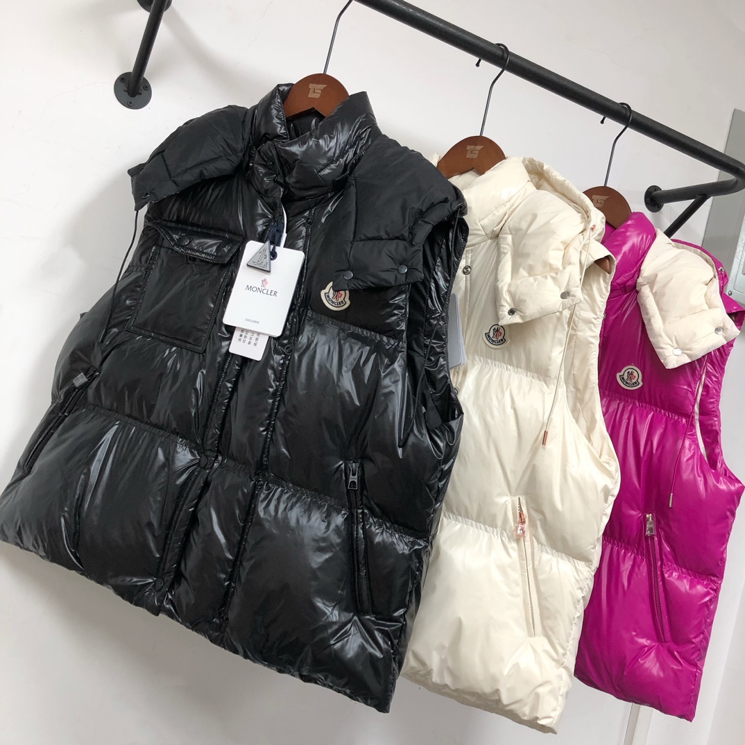 MONCLER