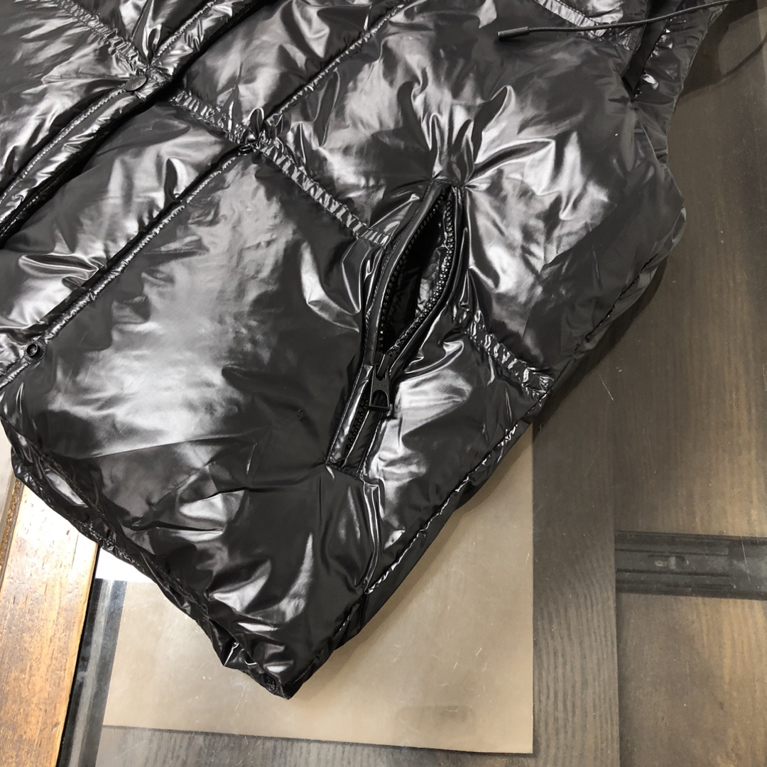 MONCLER