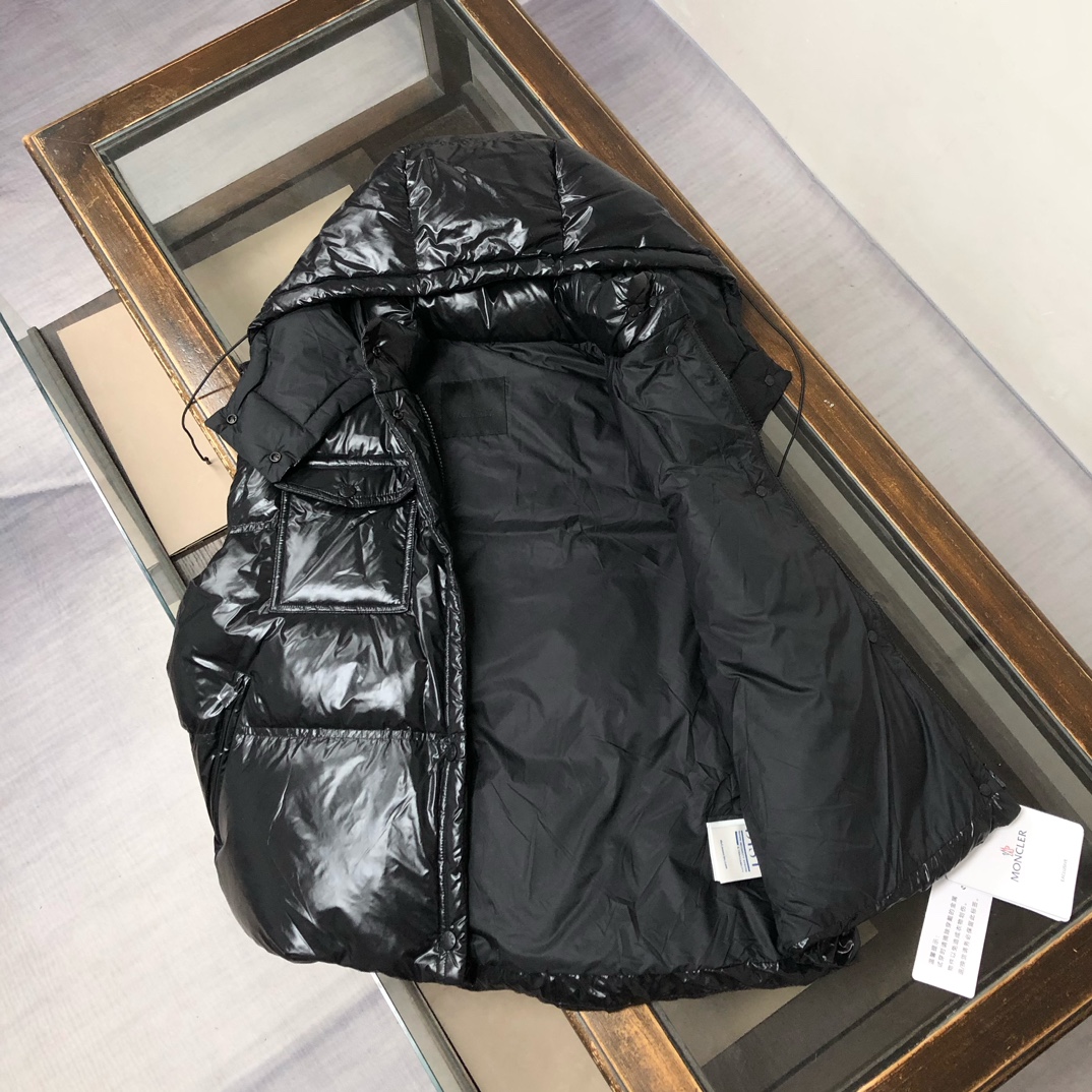 MONCLER