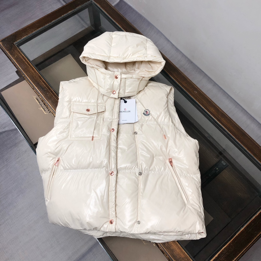 MONCLER