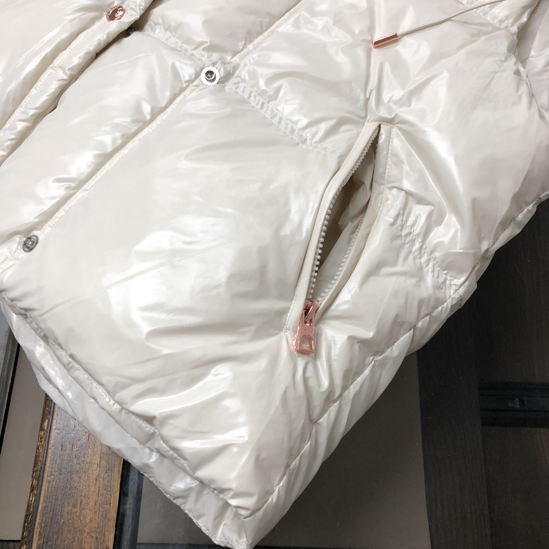 MONCLER