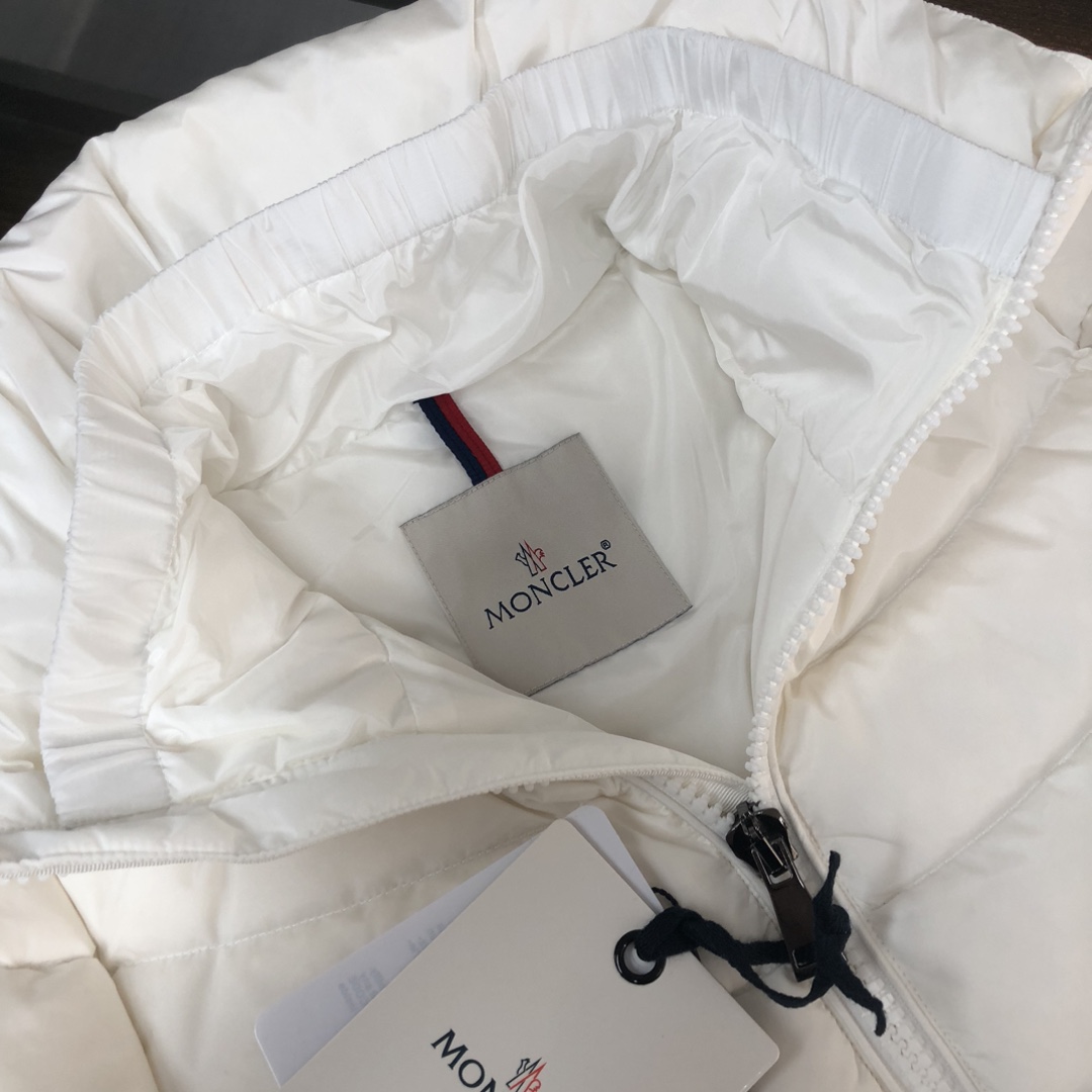 MONCLER