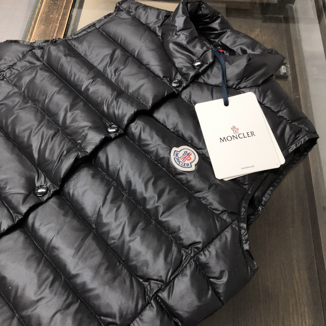 MONCLER