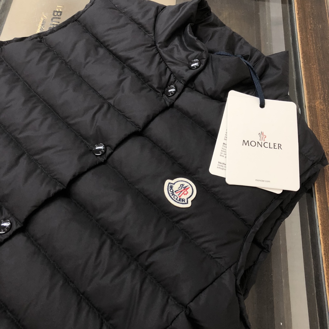 MONCLER