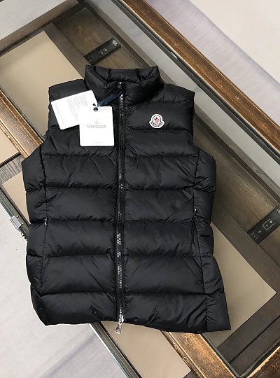 MONCLER